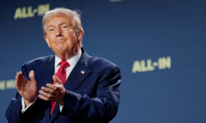 Tổng thống Mỹ Donald Trump tại Hội nghị thượng đỉnh "Chiến thắng trong cuộc đua AI" ở Washington D.C tháng 7/2025. Ảnh: Reuters