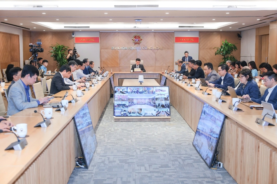 Toàn cảnh Lễ khai trương hệ thống quản lý trực tuyến các nhiệm vụ khoa học và công nghệ theo thời gian thực. 