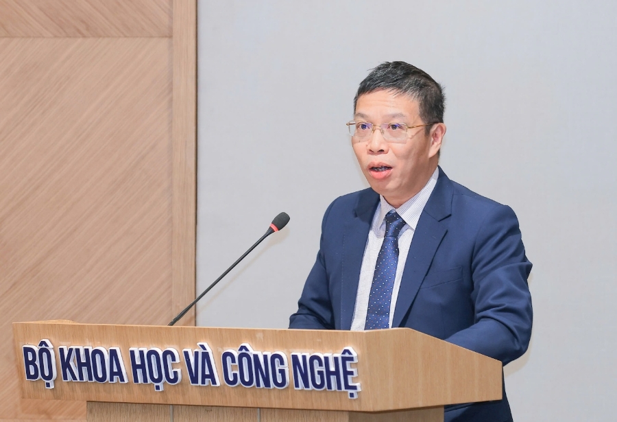 GS.TS Trần Đại Lâm, Viện trưởng Viện Khoa học Vật liệu (Viện Hàn lâm Khoa học và Công nghệ Việt Nam). 