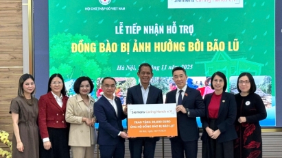 Siemens Caring Hands donates to Vietnam flood and landslide relief