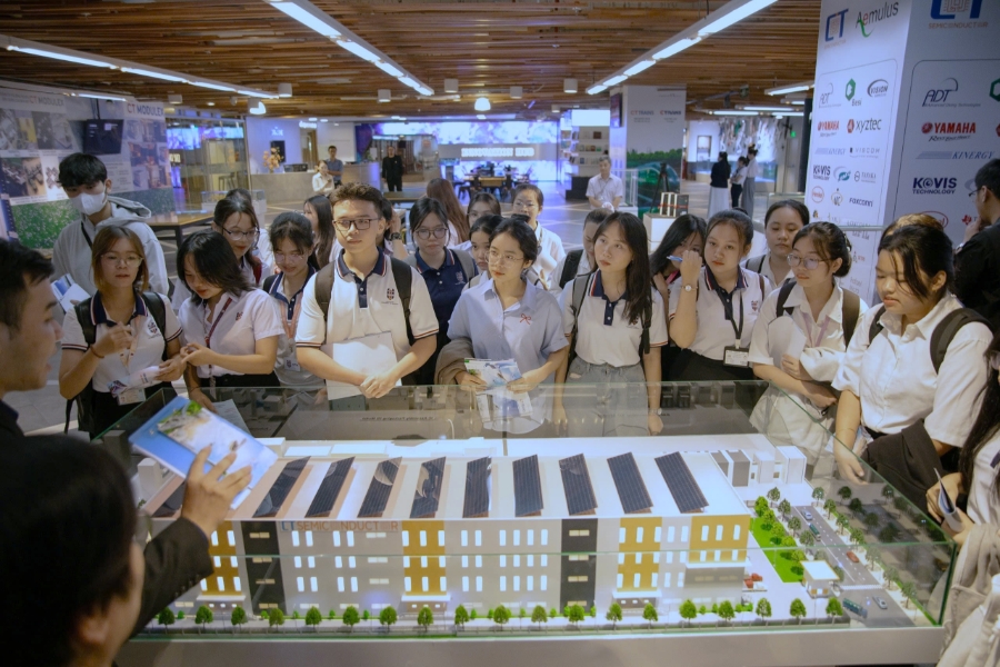 CT Innovation Hub 4.0 đón hàng ngàn sinh viên trong nước và quốc tế đến tham quan và học hỏi.
