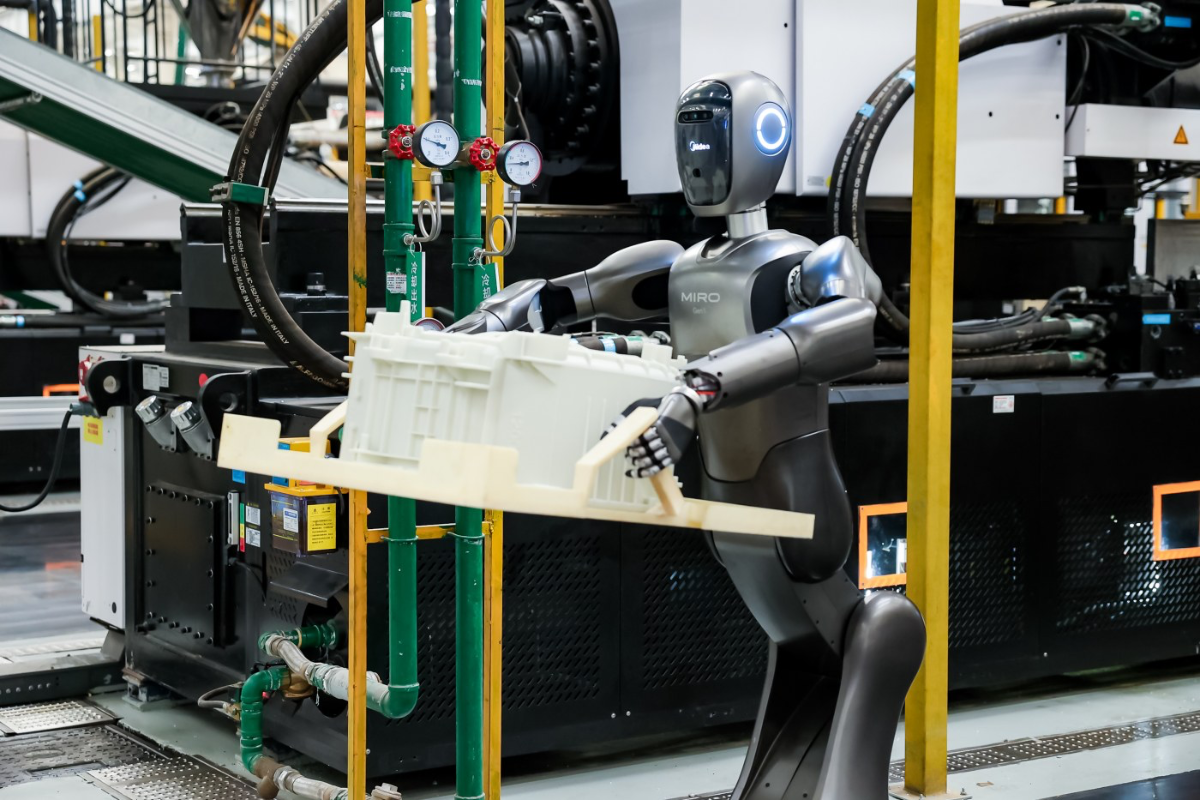 Nhờ AI, một số quy trình trước đây mất 15 phút giờ đây có thể được thực hiện trong 30 giây. Ảnh: Midea