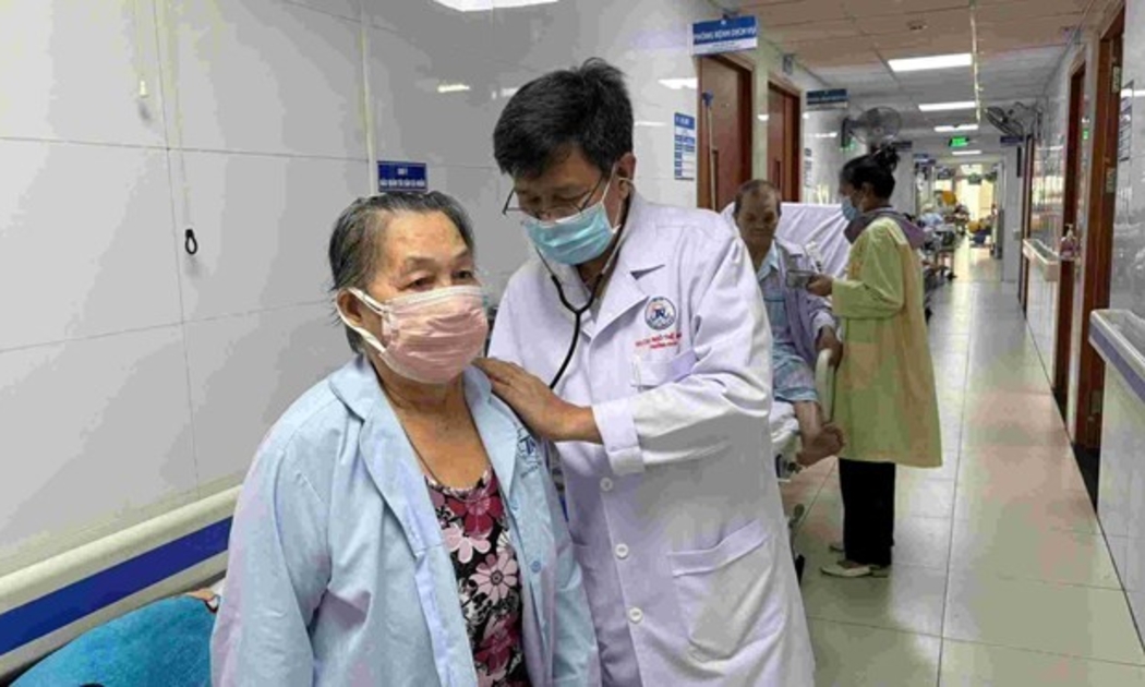 Bộ Y tế yêu cầu tăng cường phòng, chống bệnh cúm mùa, tay chân miệng