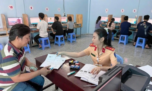 Mở rộng sử dụng dữ liệu điện tử trong sát hạch, cấp đổi giấy phép lái xe