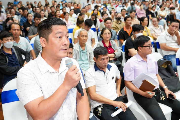 Nhiều hộ kinh doanh băn khoăn&nbsp;cách xử lý lượng hàng tồn kho không có hóa đơn khi chuyển sang kê khai.