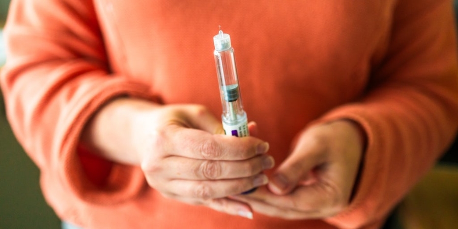 Không phải do mũi tiêm, mà là do tốc độ thay đổi cân nặng quá nhanh.