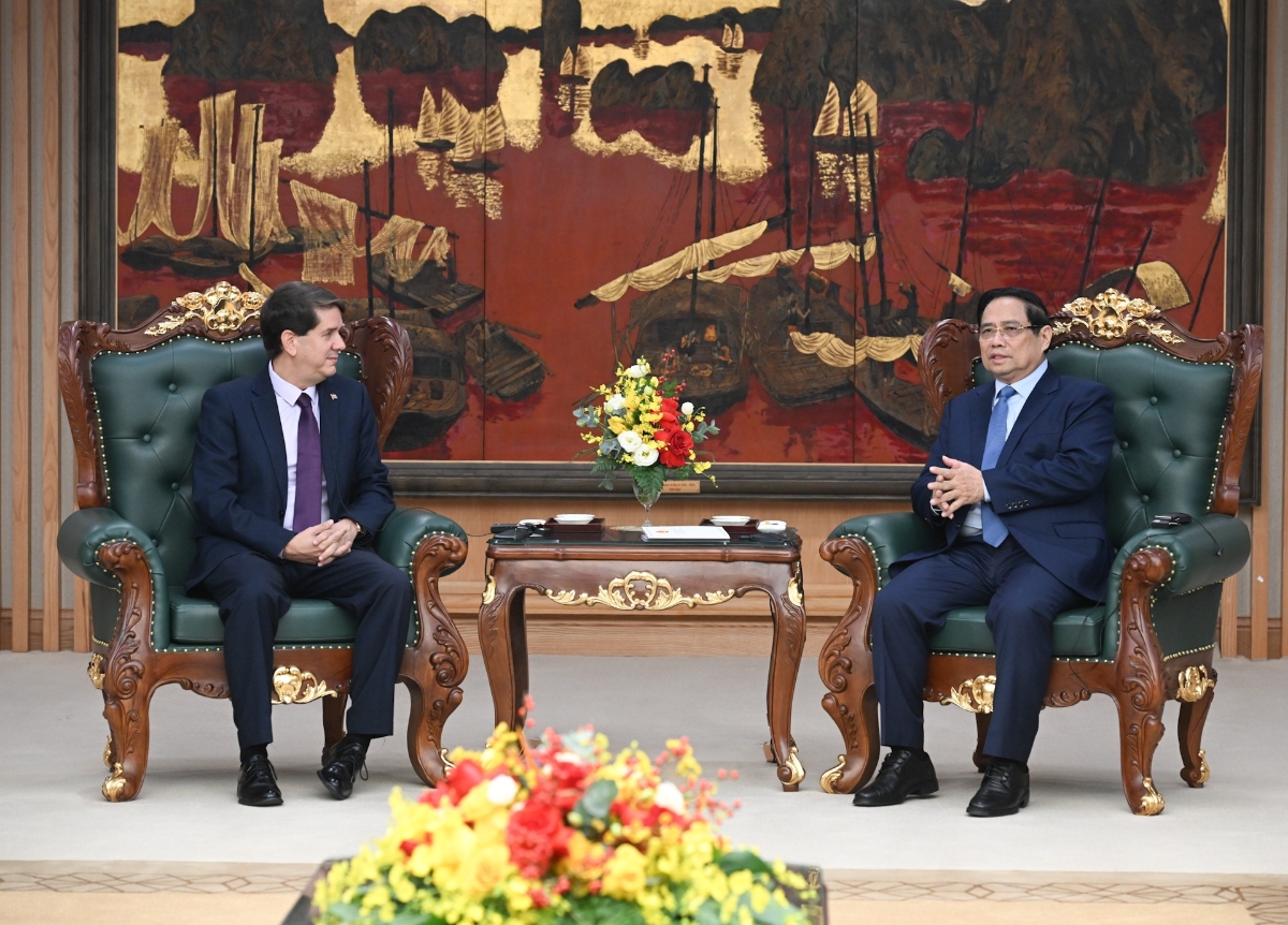 Thủ tướng Phạm Minh Chính tiếp Chủ tịch Hãng thông tấn Mỹ Latinh của Cuba (Prensa Latina) Jorge Legañoa Alonso. Ảnh: Nhân Dân