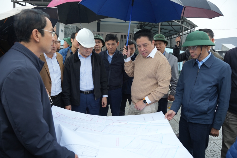 Đoàn công tác kiểm tra Dự án Khu tái định cư B5 thuộc Hạ tầng khu Đô thị mới Thuận An