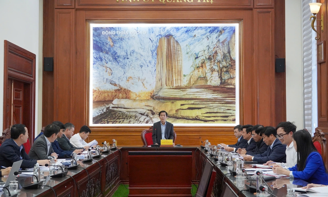 Bí thư Tỉnh ủy Quảng Trị Nguyễn Văn Phương chủ trì buổi làm việc với lãnh đạo UBND tỉnh và các sở, ngành, địa phương về tình hình triển khai dự án điện rác trên địa bàn tỉnh.