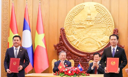 Việt Nam – Lào hợp tác chiến lược phát triển chuỗi liên kết công nghiệp