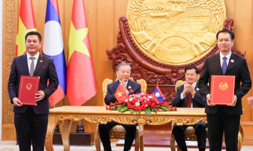 Việt Nam – Lào hợp tác chiến lược phát triển chuỗi liên kết công nghiệp