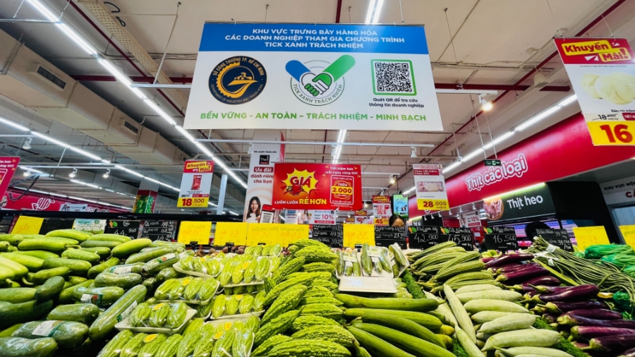 Từ ngày 1 đến 31/12, đồng loạt 12 hệ thống bán lẻ lớn tại TP.HCM triển khai chương trình “Tháng Tick xanh trách nhiệm”.