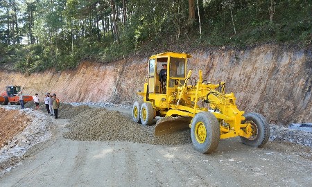 Thông tuyến hai chiều đèo Mimosa sau sự cố sạt lở