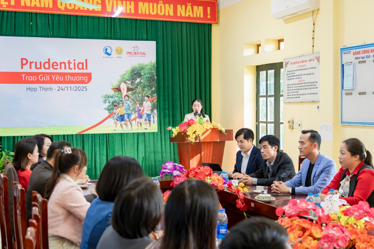 Đại diện trường mầm non xã Hợp Thịnh phát biểu tại sự kiện.