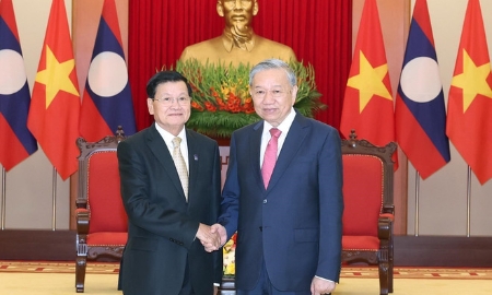 Việt Nam luôn dành ưu tiên cao nhất cho mối quan hệ đoàn kết đặc biệt với Lào