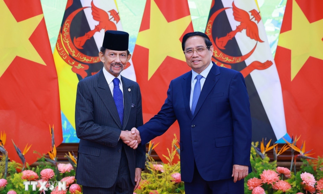 Thủ tướng Phạm Minh Chính hội kiến Quốc vương Brunei Darussalam Haji Hassanal Bolkiah. Ảnh: TTXVN.