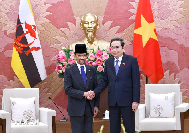 Chủ tịch Quốc hội Trần Thanh Mẫn hội kiến Quốc vương Brunei Darussalam Haji Hassanal Bolkiah. Ảnh: TTXVN.