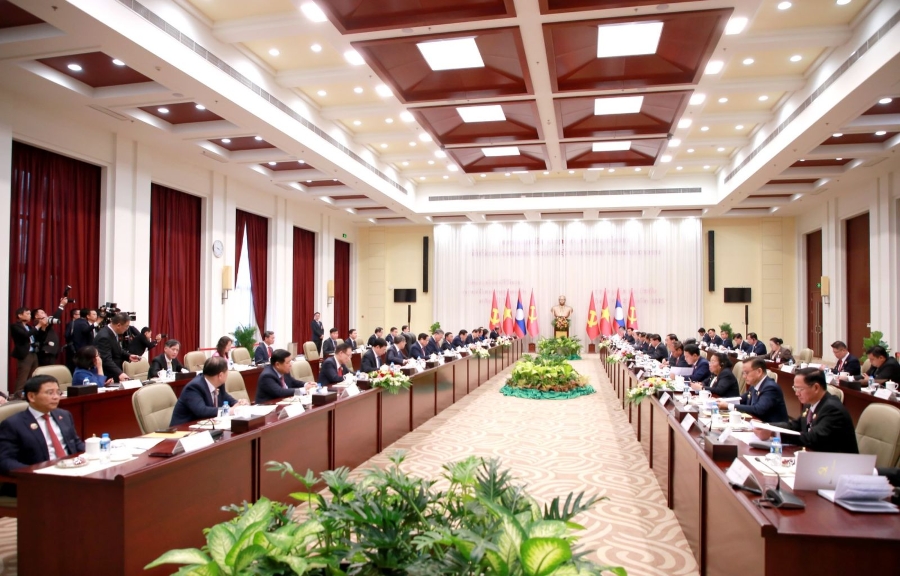 Toàn cảnh Cuộc gặp cấp cao giữa Đảng Cộng sản Việt Nam và Đảng Nhân dân Cách mạng Lào.