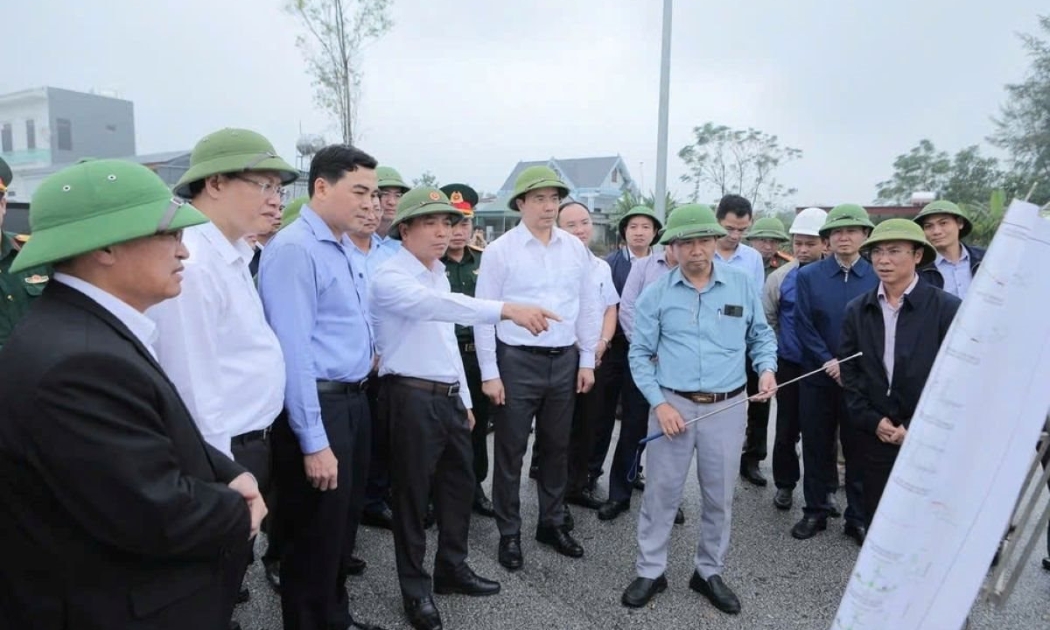 Lãnh đạo tỉnh Thanh Hoá đi kiểm tra tiến độ thi công các dự án lớn tại Khu kinh tế Nghi Sơn