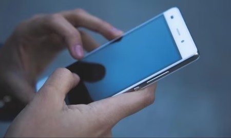 Ấn Độ yêu cầu Apple, Samsung, Vivo, Oppo, Xiaomi phải cài sẵn một ứng dụng của nhà nước