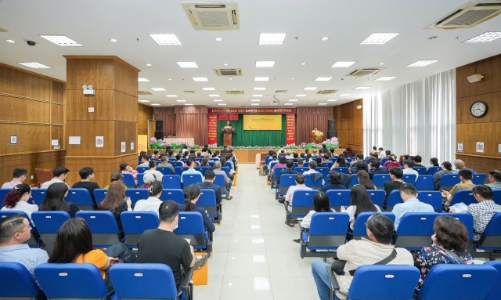 Thúc đẩy tài chính số: LPBank hỗ trợ hộ kinh doanh, tiểu thương thích ứng mô hình thuế mới