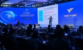 Các giáo sư nổi tiếng thế giới đã chia sẻ tại Tọa đàm “AI vì nhân loại: Đạo đức và an toàn AI trong kỷ nguyên mới”