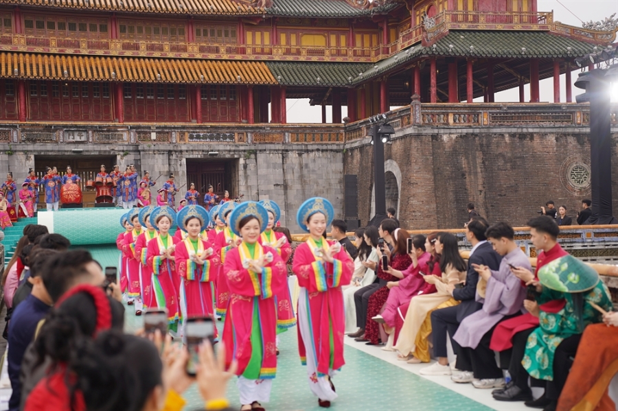 Các tiết mục nghệ thuật tại chương trình