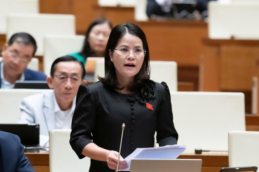 Đại biểu Nguyễn Hoàng Bảo Trân, đoàn ĐBQH TP.HCM. Ảnh: Quochoi.vn.