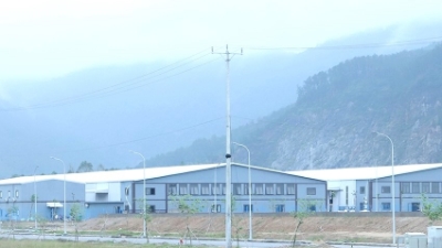 Ha Tinh speeds up efforts to draw secondary investors into industrial clusters