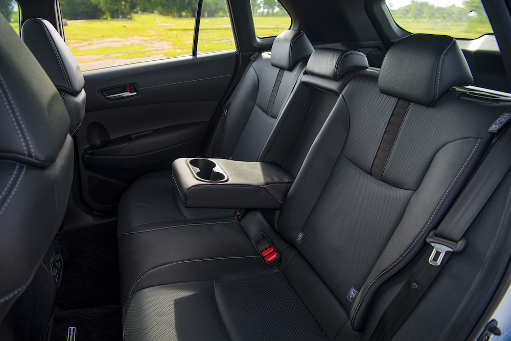 <i>Phiên bản HEV mạnh mẽ nhưng vẫn tiết kiệm nhiên liệu và chi phí bảo dưỡng ngang xe xăng.</i>