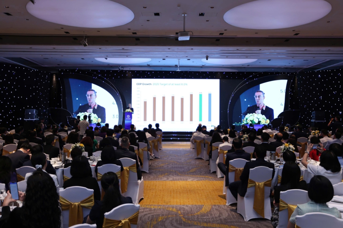 Toàn cảnh sự kiện.