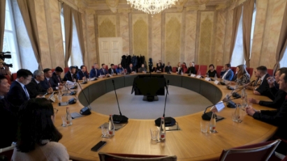 Czech investor commits to  €1-billion investment in Hai Phong