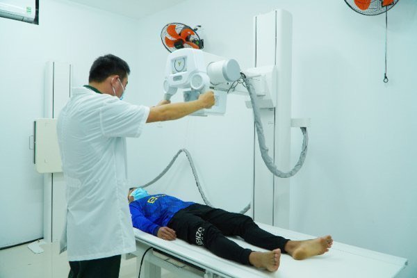 Người tham gia bảo hiểm y tế được đảm bảo quyền lợi khi đi khám chữa bệnh. Ảnh: ND. 