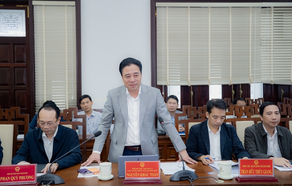 Chủ tịch UBND thành phố Nguyễn Khắc Toàn hy vọng VSIP và Tập đoàn tiếp tục tăng cường kết nối, hợp tác sâu rộng với thành phố, cùng chung tay xây dựng Huế theo hướng hiện đại, bền vững