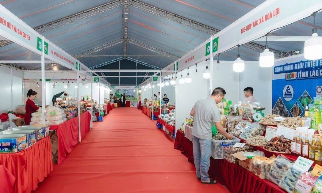 Hội chợ có quy mô 250 gian hàng.