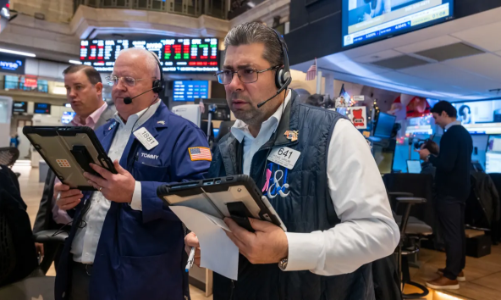 Chứng khoán Mỹ hồi điểm theo giá bitcoin, giá dầu đi xuống