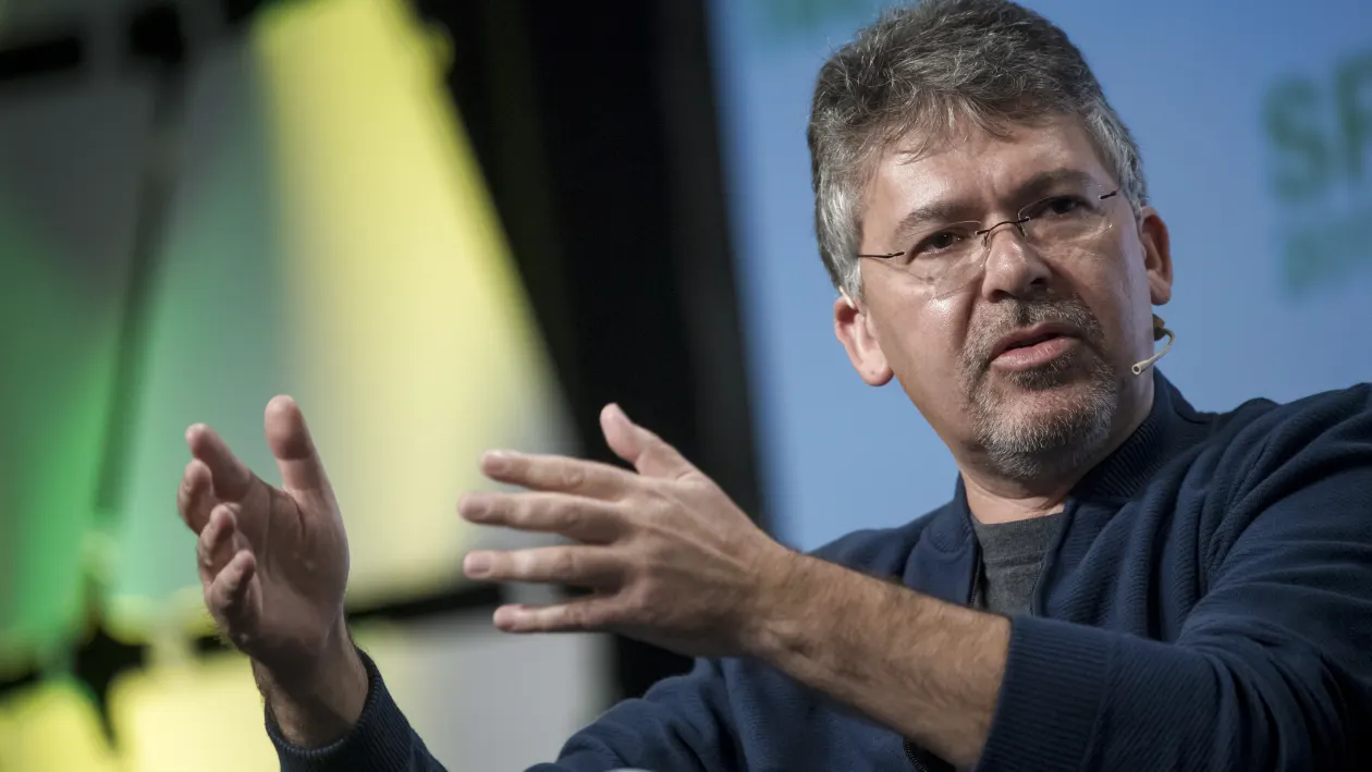 Ông John Giannandrea, người giữ vai trò đứng đầu mảng AI 7 năm tại Apple