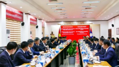 Hanoi, Vientiane  strengthen strategic cooperation