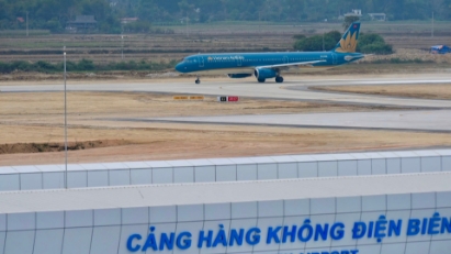 Vietnam Airlines launches direct air route from HCM City to Dien Bien