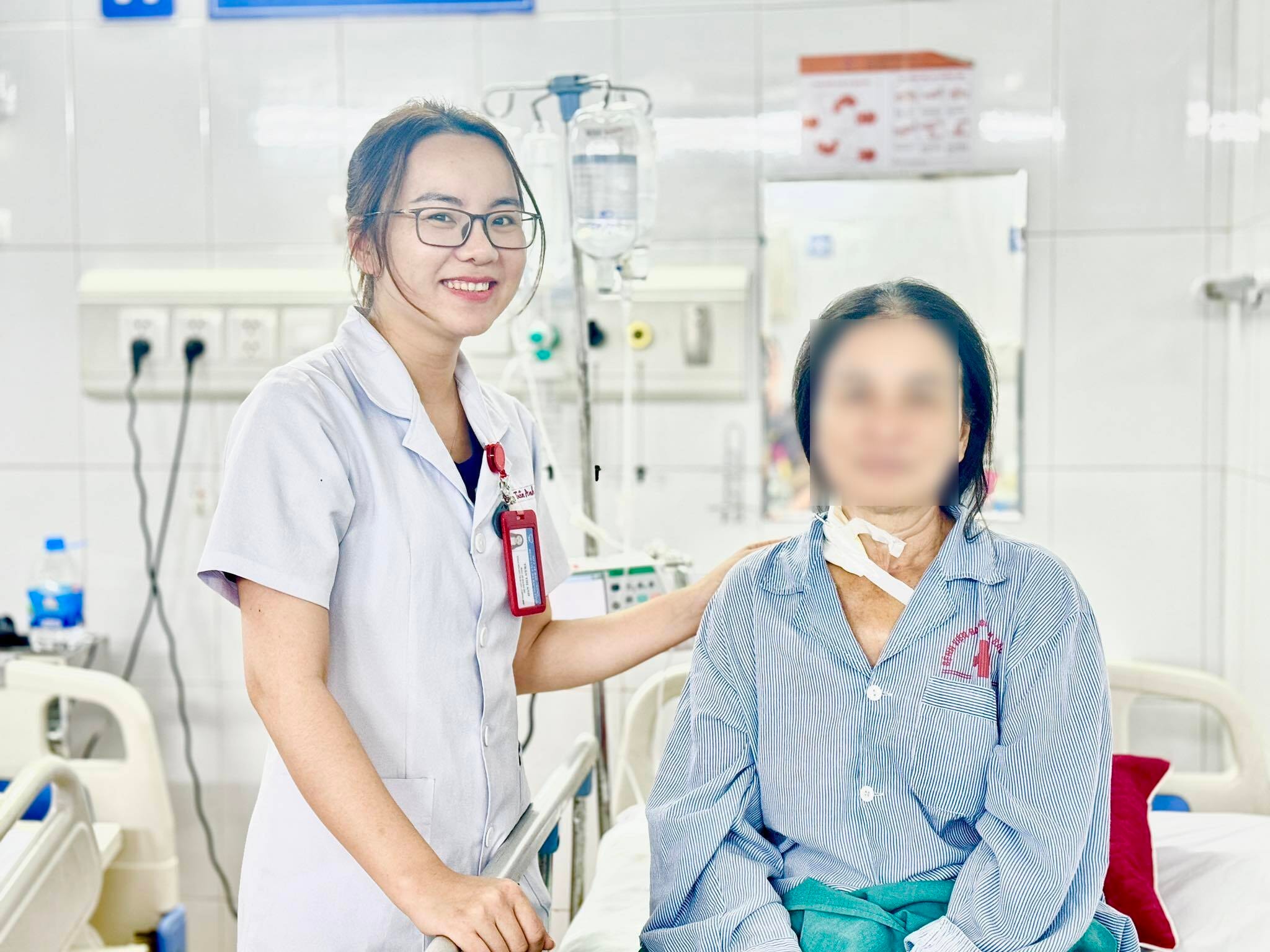 Bệnh nhân bị viêm gan cấp, men gan AST gần 10.000 U/L, cao gấp khoảng 250 lần mức bình thường. 