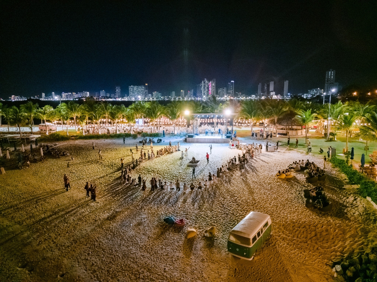 Tính chung&nbsp;11 tháng năm 2025, Khánh Hòa đã đón hơn 15,6 triệu lượt khách.