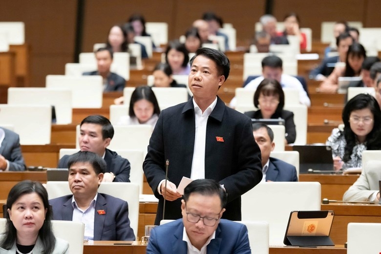 Đại biểu Hoàng Quốc Khánh (Đoàn đại biểu Quốc hội tỉnh Lai Châu) phát biểu.