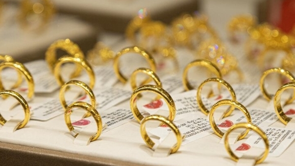 Giá vàng nhẫn diễn biến trái chiều, giá vàng miếng SJC tăng nhẹ trong phiên 5/12