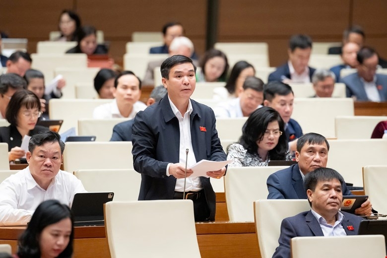 Đại biểu Hà Sỹ Huân (Đoàn đại biểu Quốc hội tỉnh Thái Nguyên) phát biểu.