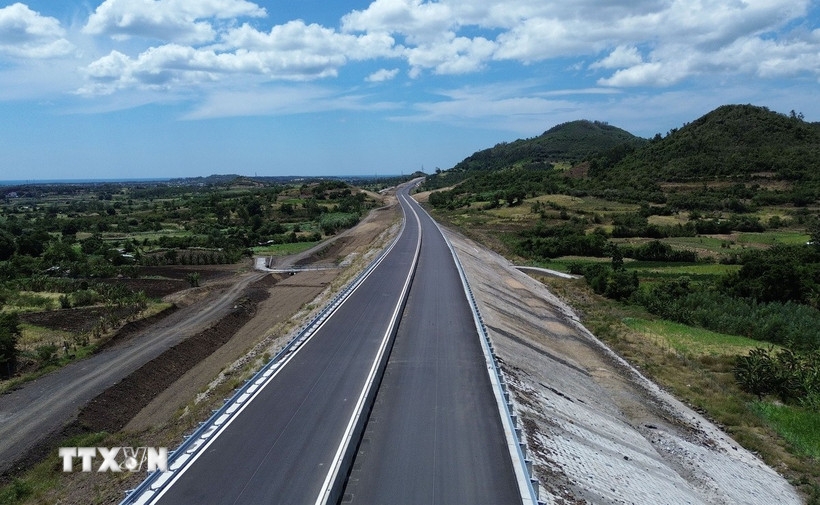 Dự án thành phần cao tốc Chí Thành - Vân Phong. Ảnh: Quốc Khánh.