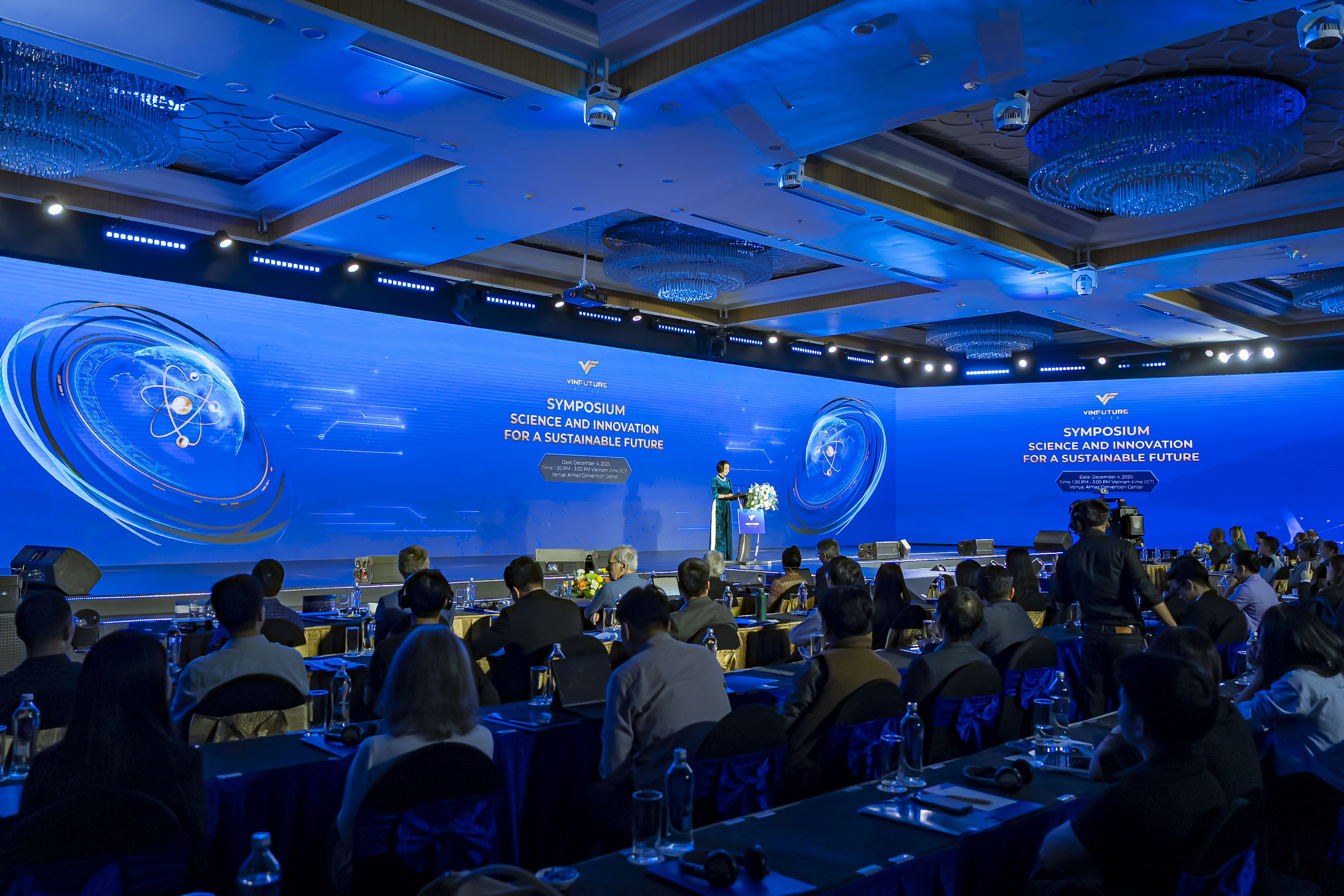 Toàn cảnh tọa đàm.