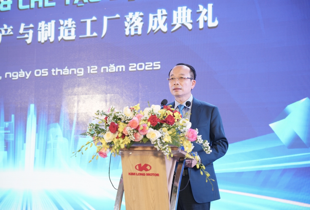 Phó Chủ tịch UBND thành phố Huế Phan Quý Phương phát biểu tại buổi lễ