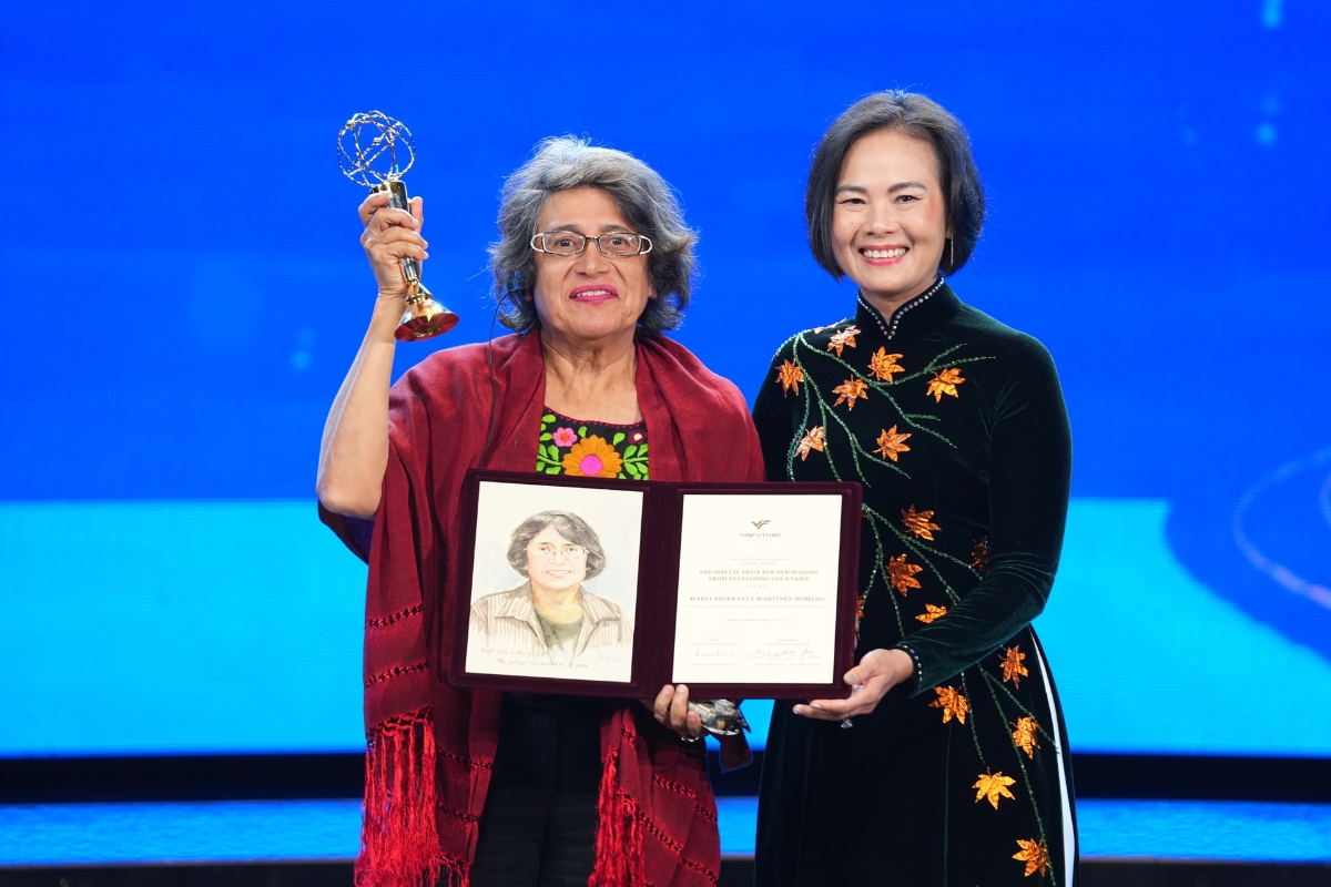 Giải Đặc biệt VinFuture 2025 dành cho Nhà khoa học đến từ các nước đang phát triển&nbsp;đã vinh danh GS. María Esperanza Martínez-Romero (Mexico)