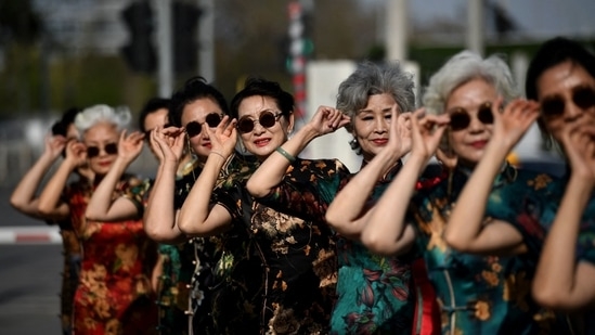 Nhóm khách hàng trưởng thành này mở ra một “đại dương xanh” cho các thương hiệu xa xỉ.