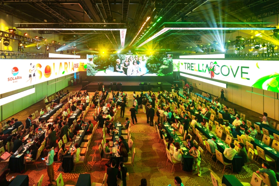 Toàn cảnh khu vực diễn ra phiên mở bán phân khu cao tầng Solaria Rise (Waterpoint) và Trellia Cove (Mizuki Park) sáng ngày 6/12.